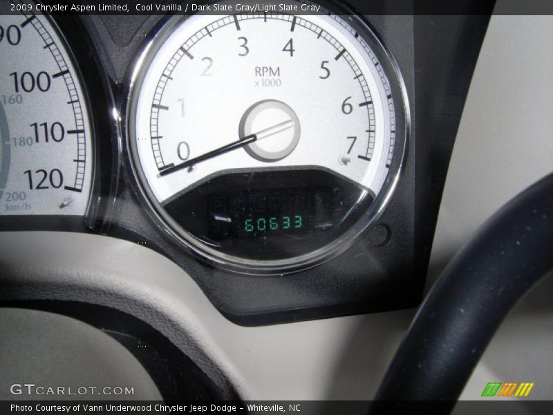 Cool Vanilla / Dark Slate Gray/Light Slate Gray 2009 Chrysler Aspen Limited