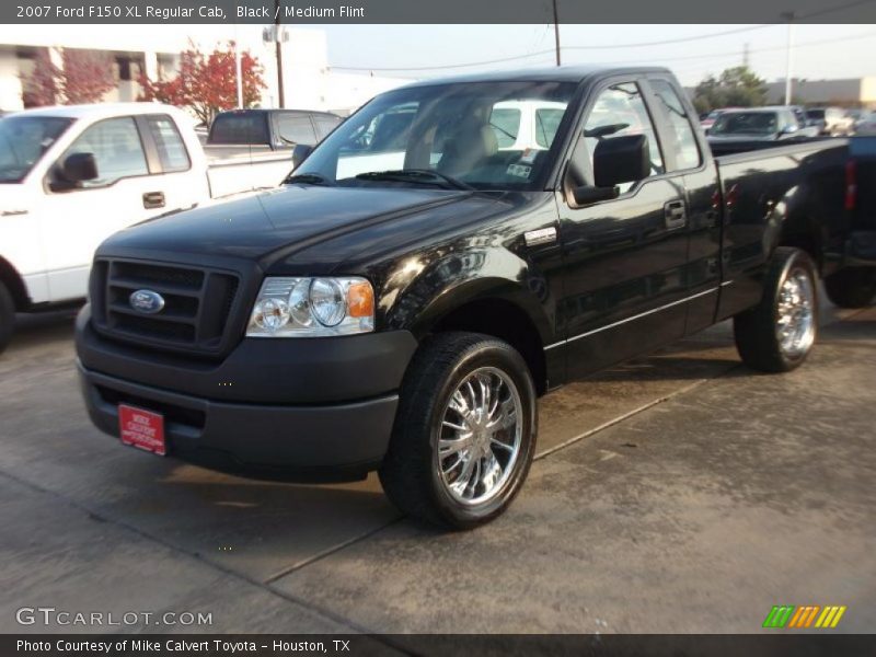Black / Medium Flint 2007 Ford F150 XL Regular Cab