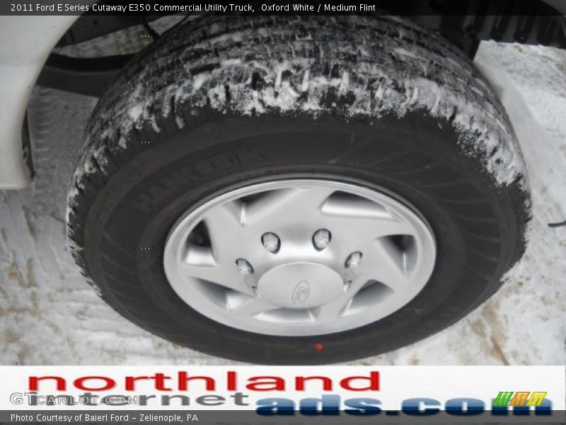 Oxford White / Medium Flint 2011 Ford E Series Cutaway E350 Commercial Utility Truck