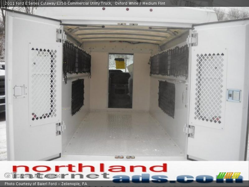 Oxford White / Medium Flint 2011 Ford E Series Cutaway E350 Commercial Utility Truck