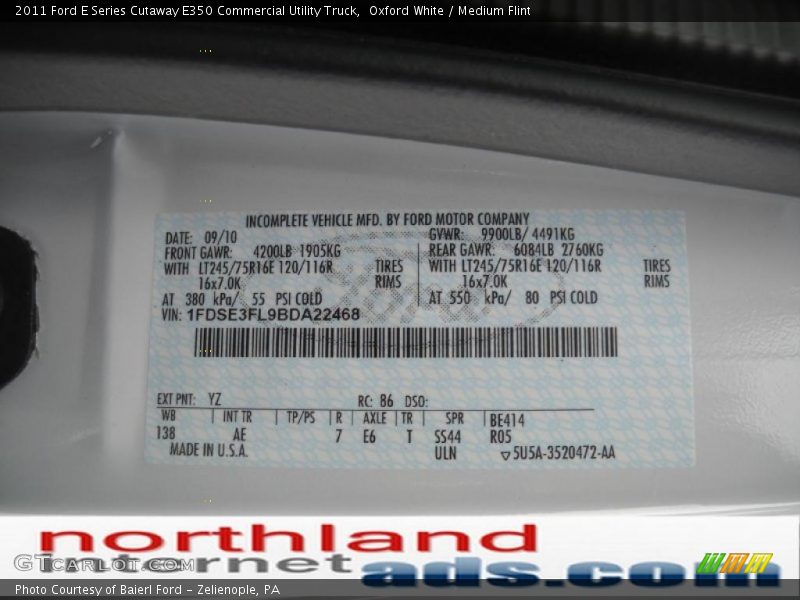 Oxford White / Medium Flint 2011 Ford E Series Cutaway E350 Commercial Utility Truck