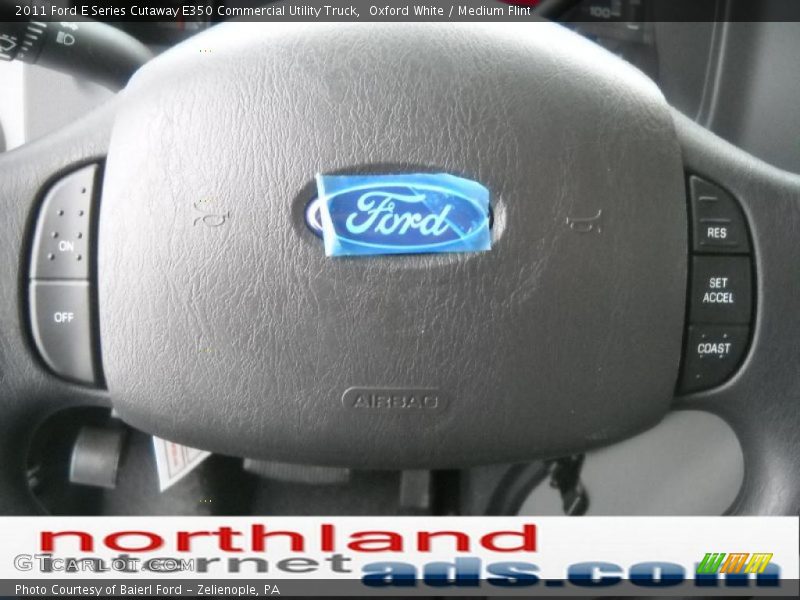 Oxford White / Medium Flint 2011 Ford E Series Cutaway E350 Commercial Utility Truck