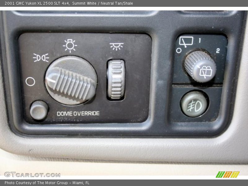 Summit White / Neutral Tan/Shale 2001 GMC Yukon XL 2500 SLT 4x4