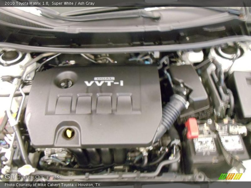 Super White / Ash Gray 2010 Toyota Matrix 1.8