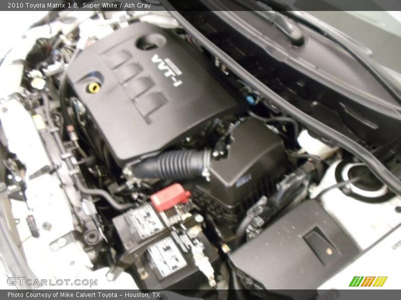 Super White / Ash Gray 2010 Toyota Matrix 1.8