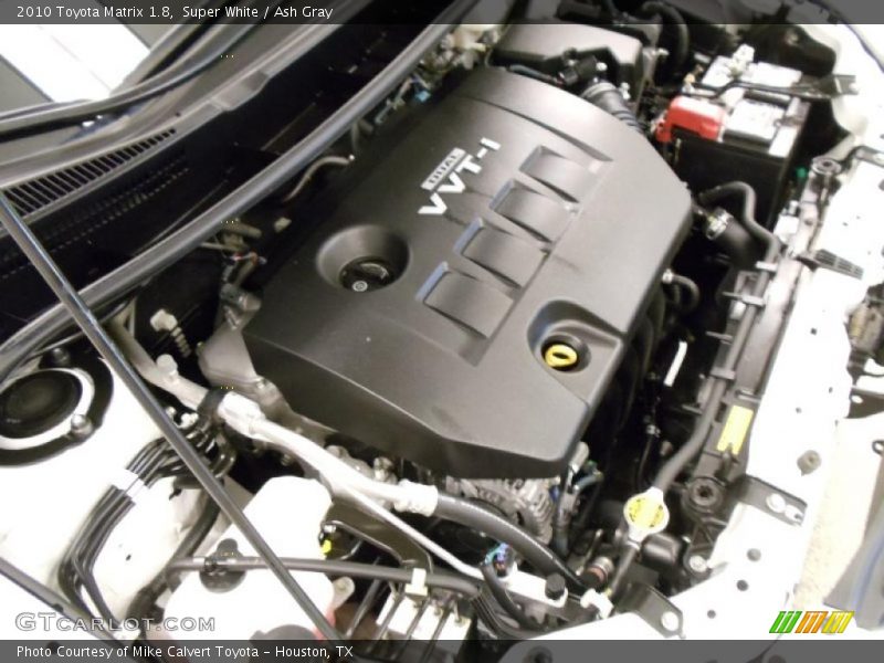 Super White / Ash Gray 2010 Toyota Matrix 1.8