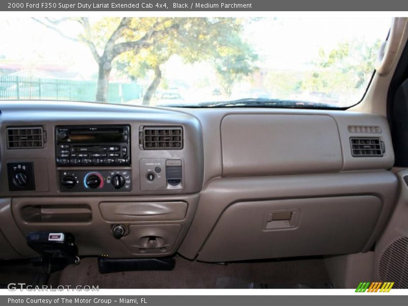 Black / Medium Parchment 2000 Ford F350 Super Duty Lariat Extended Cab 4x4
