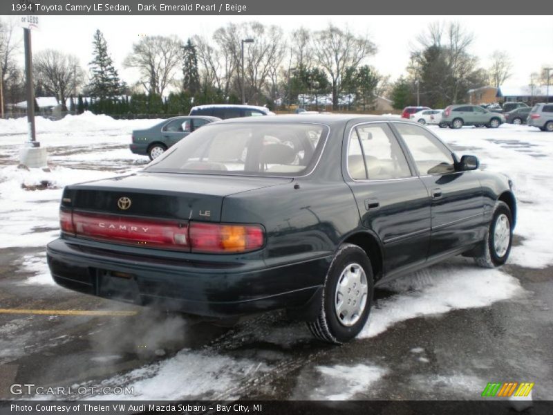 Dark Emerald Pearl / Beige 1994 Toyota Camry LE Sedan