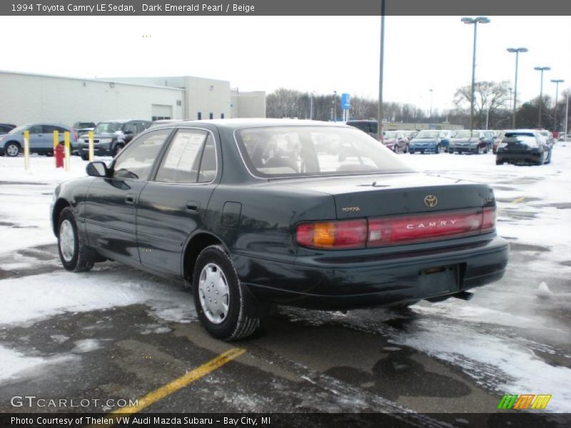 Dark Emerald Pearl / Beige 1994 Toyota Camry LE Sedan