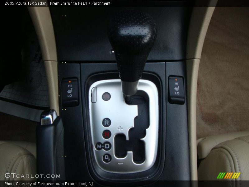 Premium White Pearl / Parchment 2005 Acura TSX Sedan