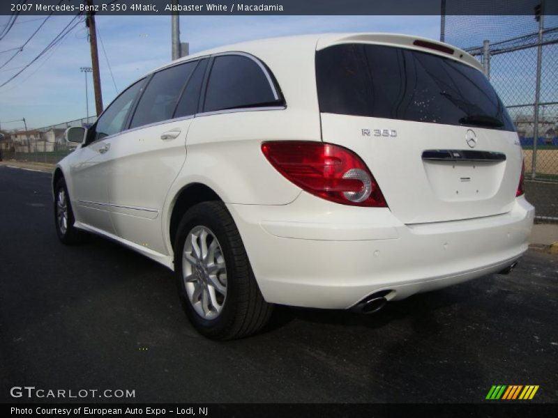Alabaster White / Macadamia 2007 Mercedes-Benz R 350 4Matic