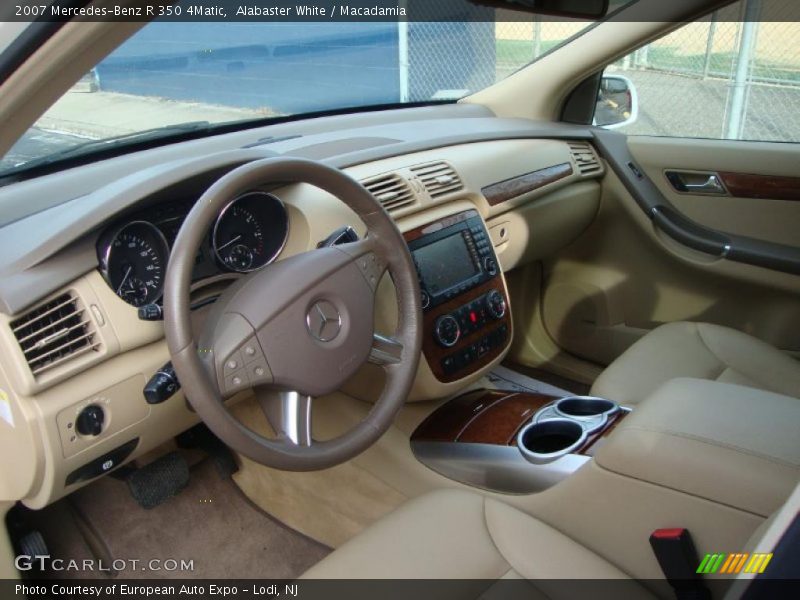 Alabaster White / Macadamia 2007 Mercedes-Benz R 350 4Matic