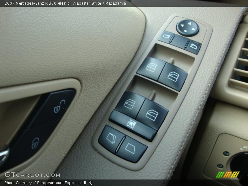Alabaster White / Macadamia 2007 Mercedes-Benz R 350 4Matic