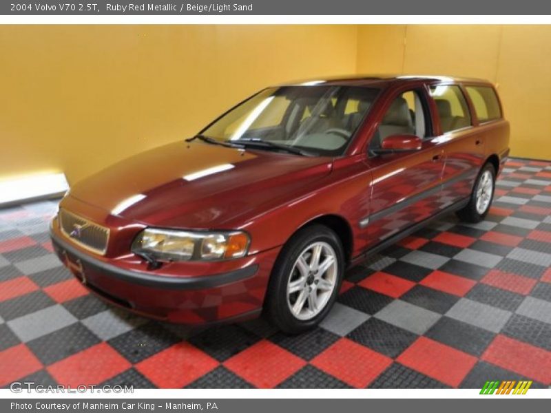 Ruby Red Metallic / Beige/Light Sand 2004 Volvo V70 2.5T