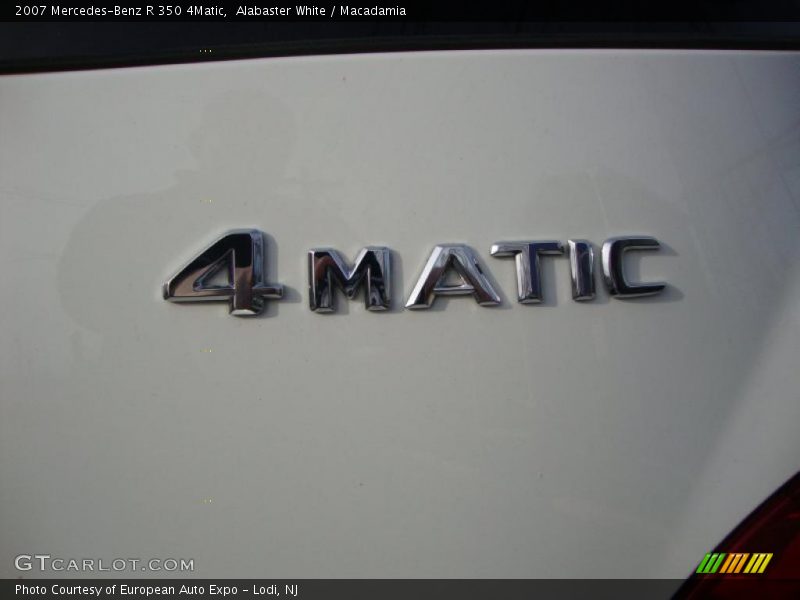 Alabaster White / Macadamia 2007 Mercedes-Benz R 350 4Matic