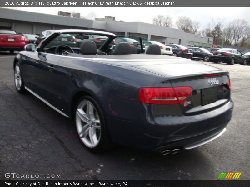 Meteor Gray Pearl Effect / Black Silk Nappa Leather 2010 Audi S5 3.0 TFSI quattro Cabriolet