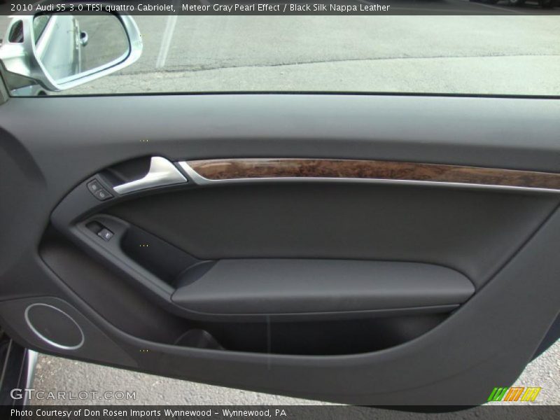 Meteor Gray Pearl Effect / Black Silk Nappa Leather 2010 Audi S5 3.0 TFSI quattro Cabriolet