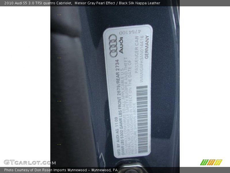 Meteor Gray Pearl Effect / Black Silk Nappa Leather 2010 Audi S5 3.0 TFSI quattro Cabriolet