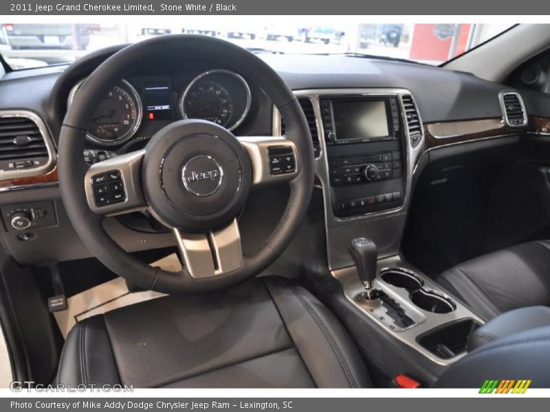 Black Interior - 2011 Grand Cherokee Limited 