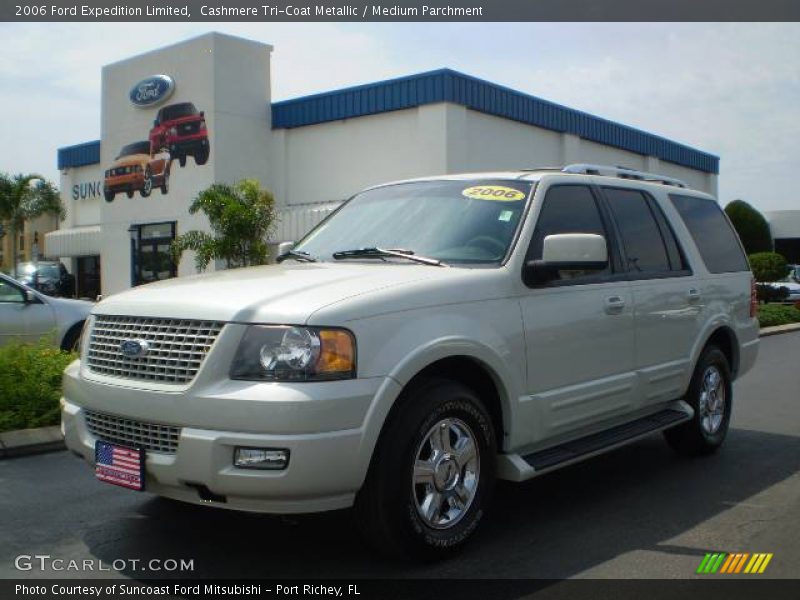 Cashmere Tri-Coat Metallic / Medium Parchment 2006 Ford Expedition Limited