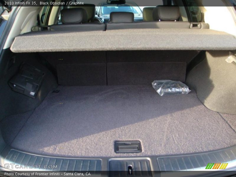  2010 FX 35 Trunk