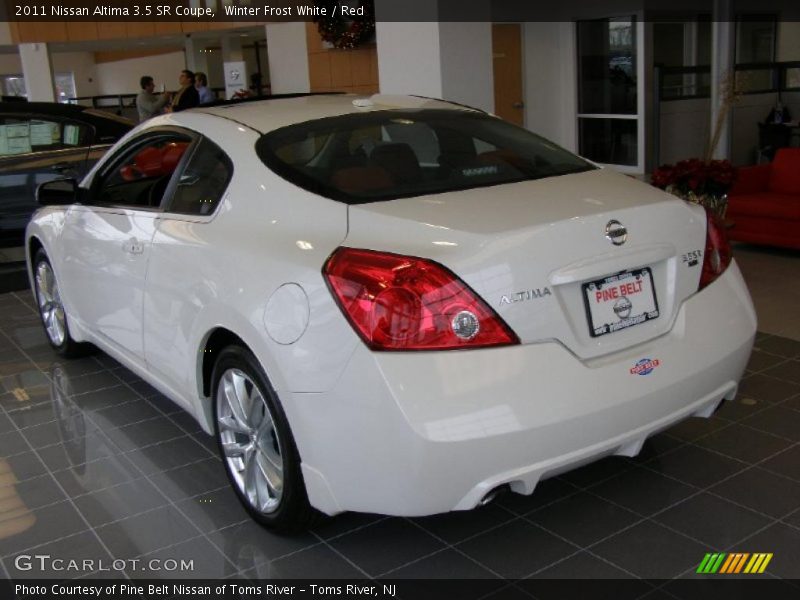 Winter Frost White / Red 2011 Nissan Altima 3.5 SR Coupe