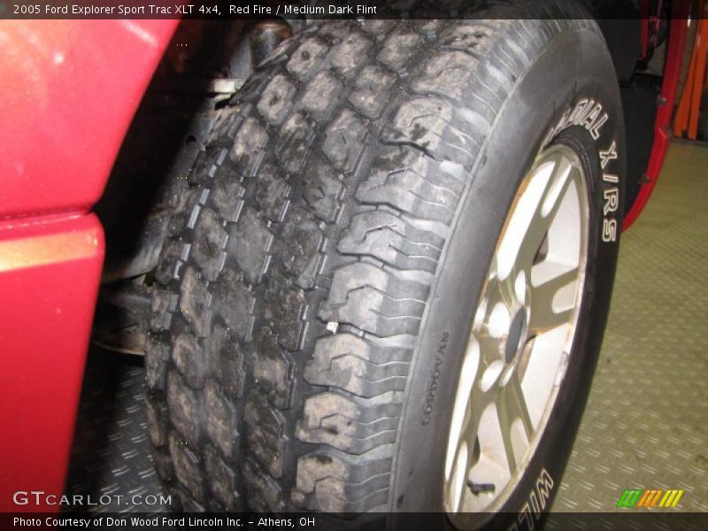 Red Fire / Medium Dark Flint 2005 Ford Explorer Sport Trac XLT 4x4