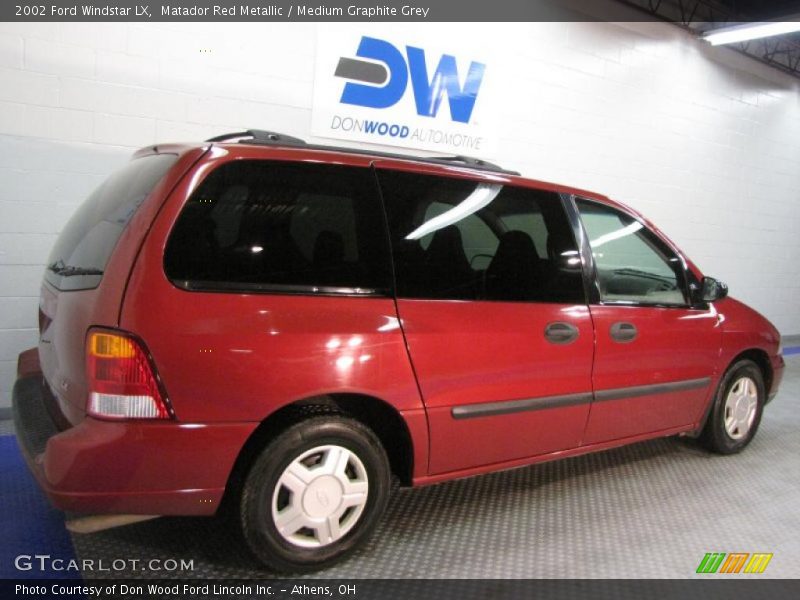 Matador Red Metallic / Medium Graphite Grey 2002 Ford Windstar LX