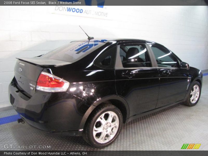 Black / Medium Stone 2008 Ford Focus SES Sedan