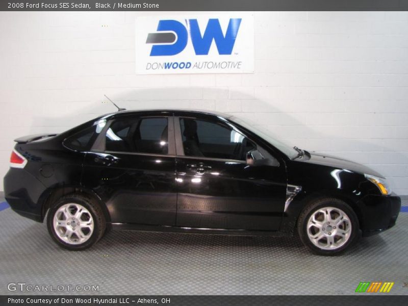 Black / Medium Stone 2008 Ford Focus SES Sedan