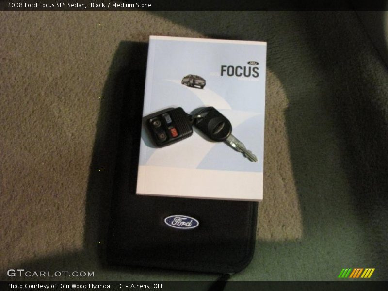 Black / Medium Stone 2008 Ford Focus SES Sedan