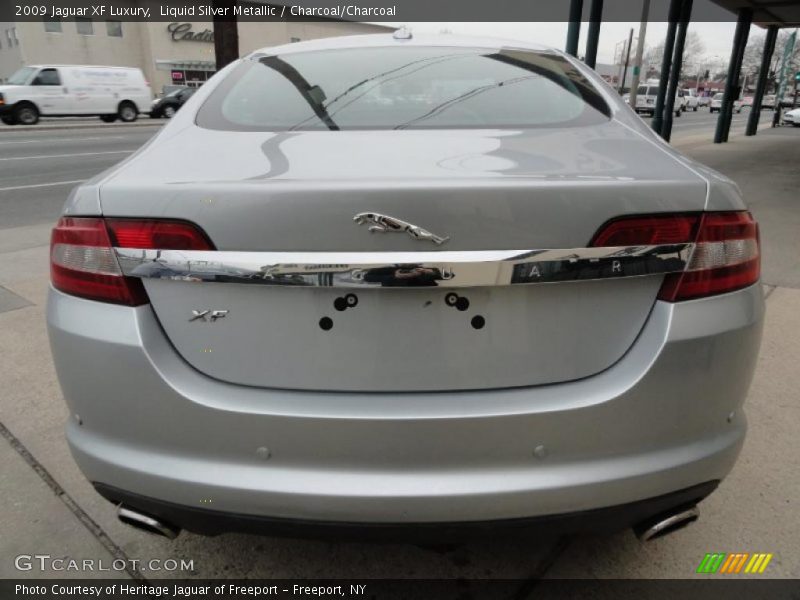 Liquid Silver Metallic / Charcoal/Charcoal 2009 Jaguar XF Luxury