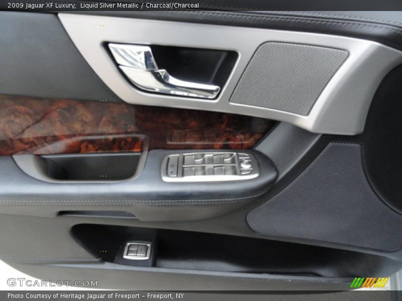 Liquid Silver Metallic / Charcoal/Charcoal 2009 Jaguar XF Luxury