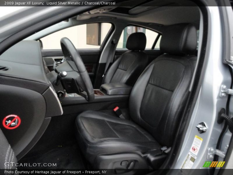 Liquid Silver Metallic / Charcoal/Charcoal 2009 Jaguar XF Luxury