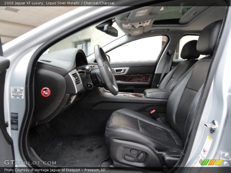 Liquid Silver Metallic / Charcoal/Charcoal 2009 Jaguar XF Luxury