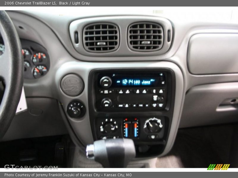 Black / Light Gray 2006 Chevrolet TrailBlazer LS