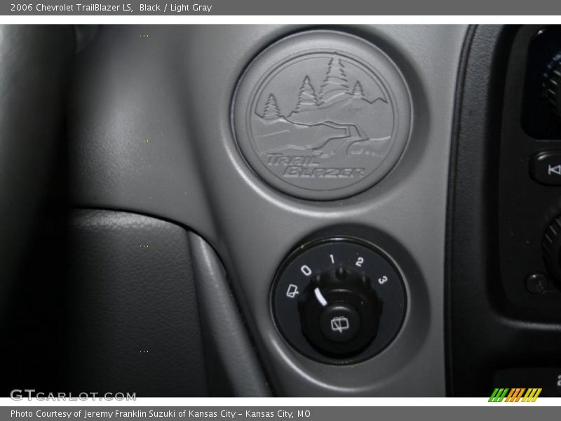 Black / Light Gray 2006 Chevrolet TrailBlazer LS