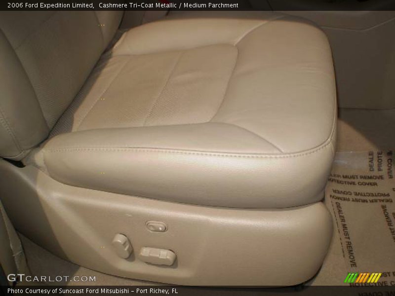 Cashmere Tri-Coat Metallic / Medium Parchment 2006 Ford Expedition Limited