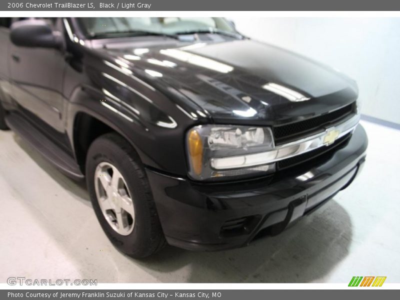 Black / Light Gray 2006 Chevrolet TrailBlazer LS