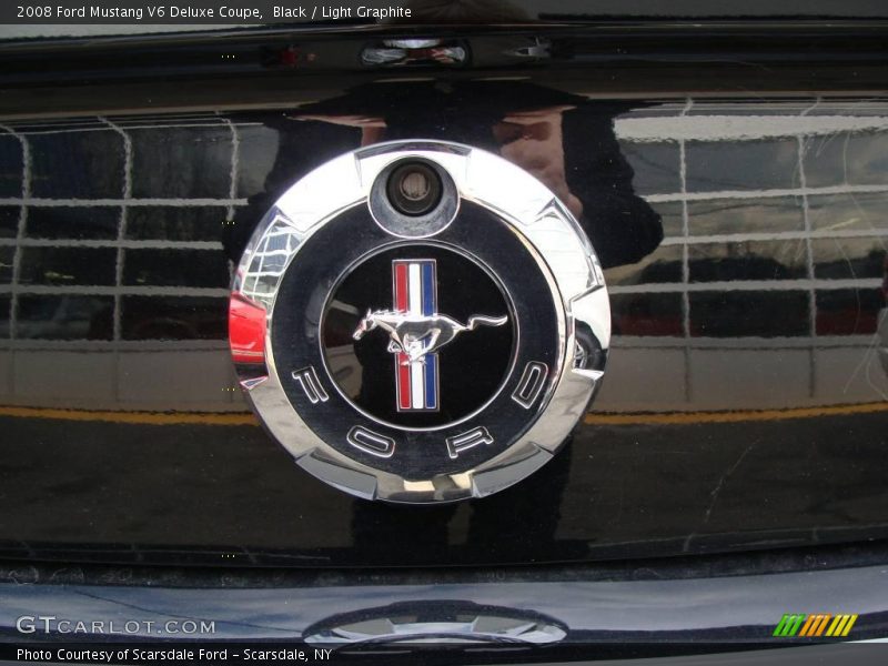 Black / Light Graphite 2008 Ford Mustang V6 Deluxe Coupe