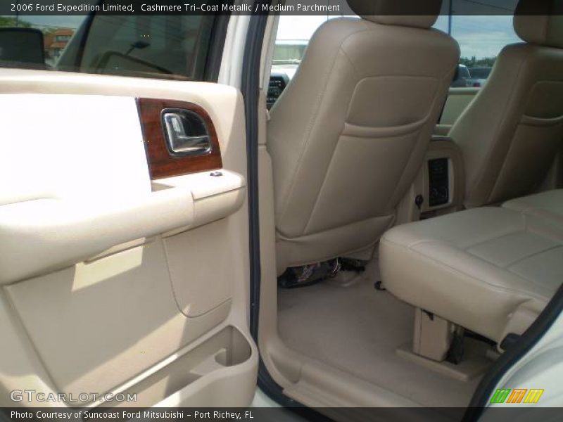 Cashmere Tri-Coat Metallic / Medium Parchment 2006 Ford Expedition Limited