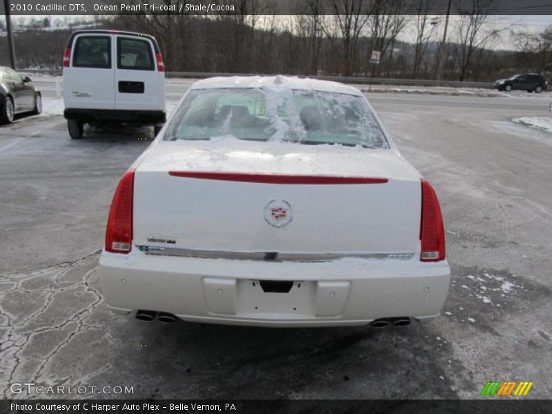 Ocean Pearl Tri-coat / Shale/Cocoa 2010 Cadillac DTS