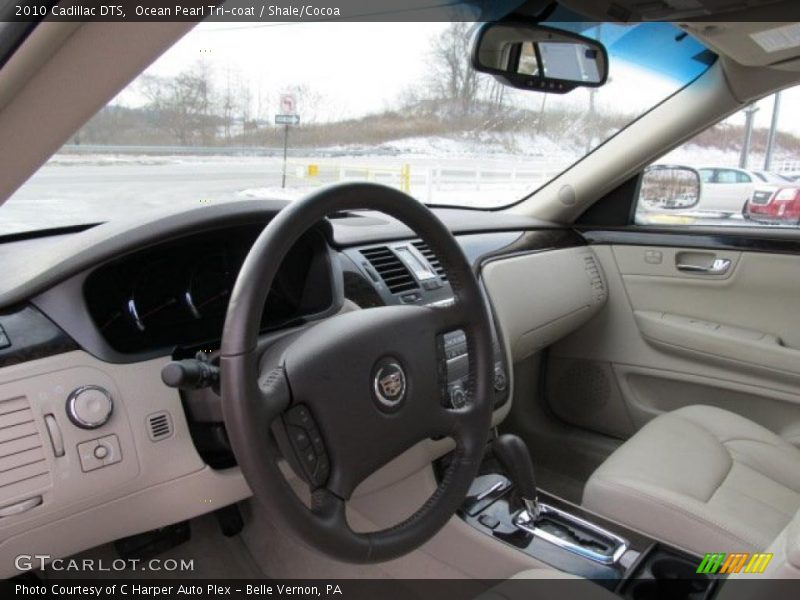 Ocean Pearl Tri-coat / Shale/Cocoa 2010 Cadillac DTS