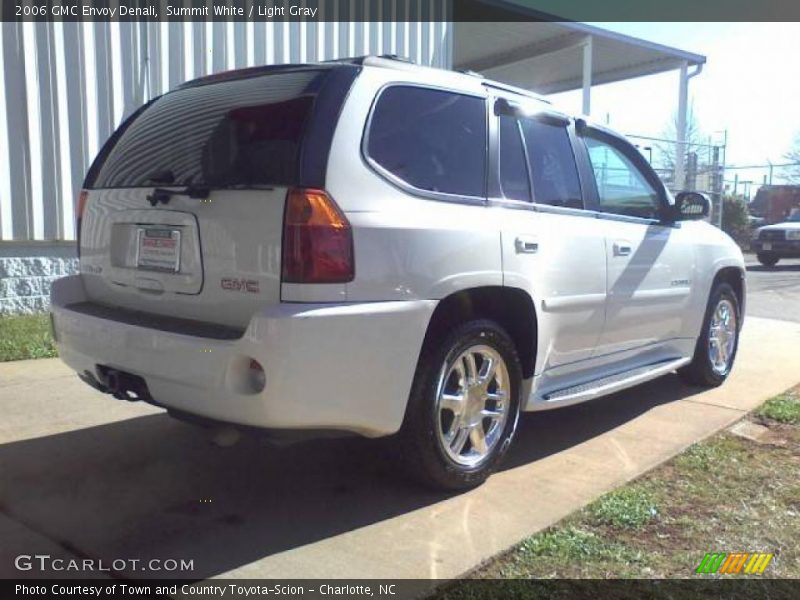 Summit White / Light Gray 2006 GMC Envoy Denali