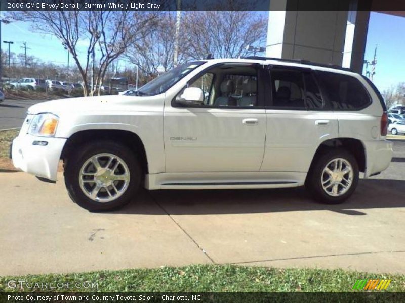 Summit White / Light Gray 2006 GMC Envoy Denali