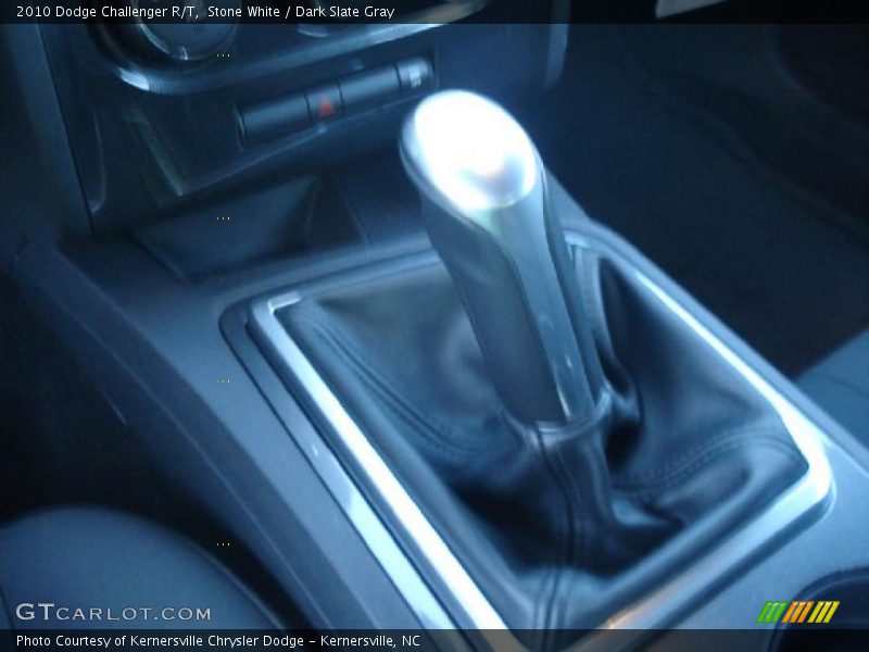 Stone White / Dark Slate Gray 2010 Dodge Challenger R/T