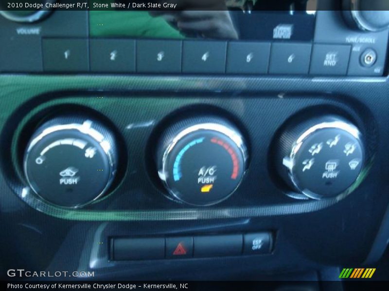 Stone White / Dark Slate Gray 2010 Dodge Challenger R/T