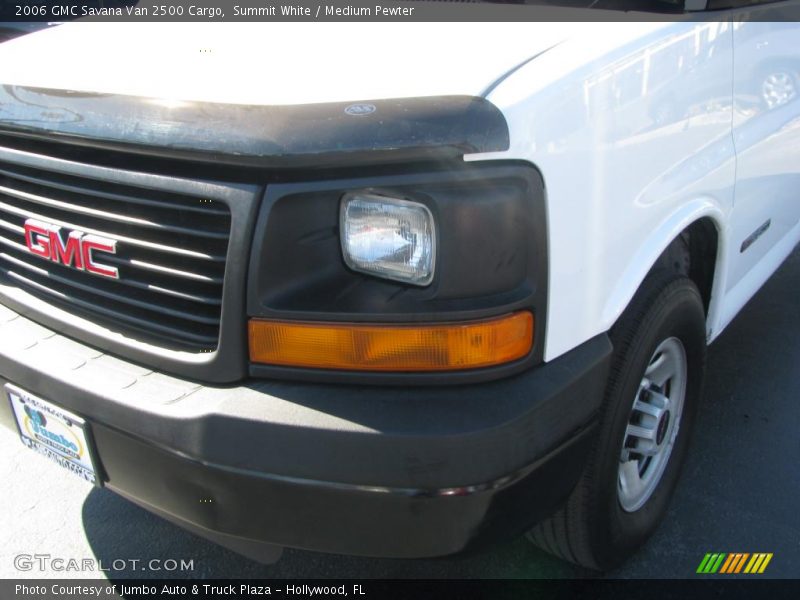 Summit White / Medium Pewter 2006 GMC Savana Van 2500 Cargo