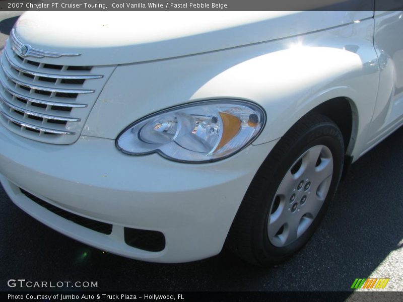 Cool Vanilla White / Pastel Pebble Beige 2007 Chrysler PT Cruiser Touring