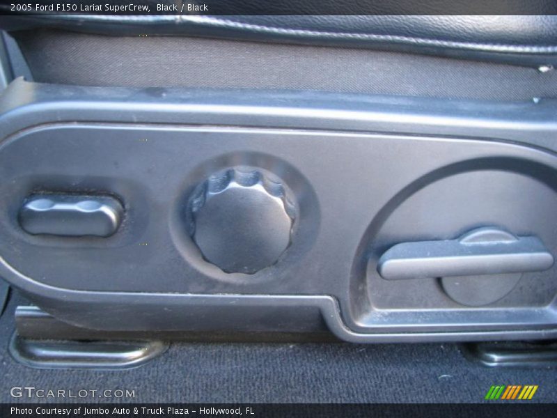 Black / Black 2005 Ford F150 Lariat SuperCrew